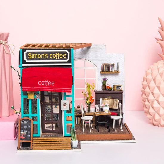 ROBOTIME Rolife Simon's Coffee Shop DIY House - LOG-ON